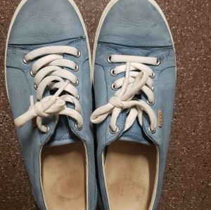 Women's retro blue ECCO soft sneakers size 9